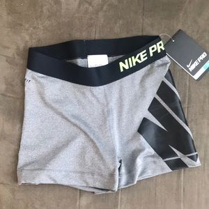 Nike pro fitted short
